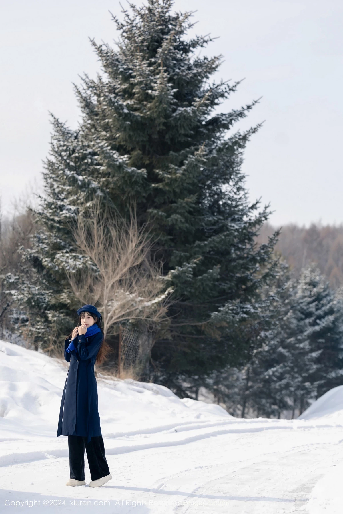 模特林星阑雪地场景+性感黑色蕾丝情趣内衣配黑丝吊袜诱惑写真88P